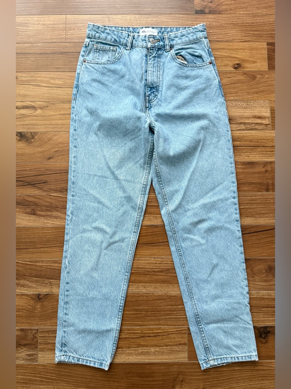 Zara Light Wash High Rise Straight Leg Denim Jeans Size 4